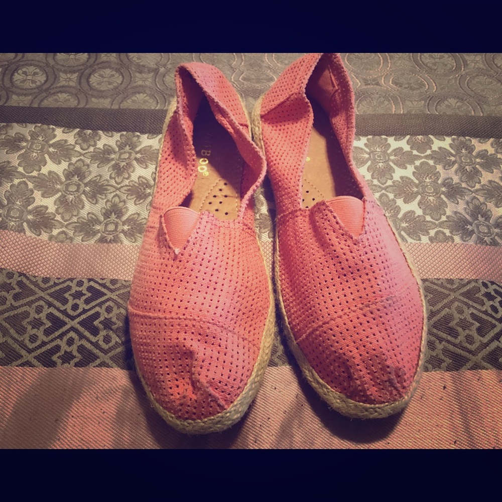 Women shoes lightly worn